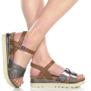 Josef Seibel | Women's Clea 10 Platform Sandals Size 39 US 8/8.5 Comfort Summer